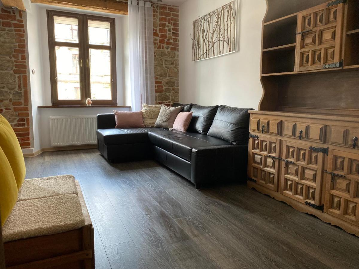 Apartament Przy Ratuszu Kłodzko Exterior foto